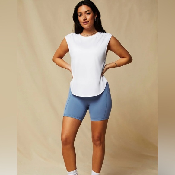 Fabletics dry-flex tunic tank - Picture 2 of 5